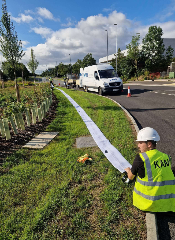 KAM drainage With Unravelled White Plastic